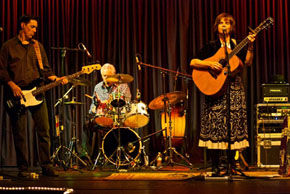 Laura Monk and High Cotton will preform on Fri. Oct. 5 at 7:30 pm in the Averitt Center.