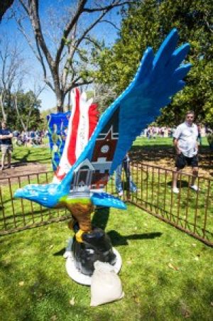 Seventh eagle statue to be installed