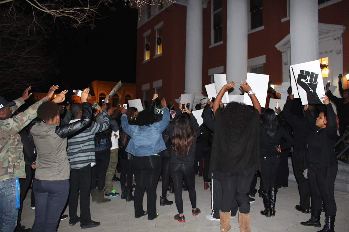 Students+march+in+response+to+Ferguson