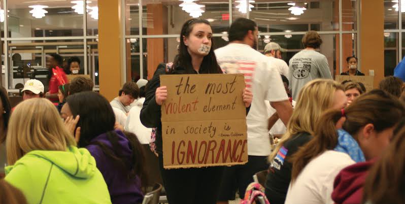 Armstrong+students+hold+silent+protest+at+midnight+breakfast