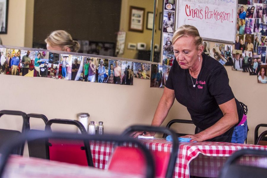 Southern cooking kept simple, Small-town diner turns into a fan favorite