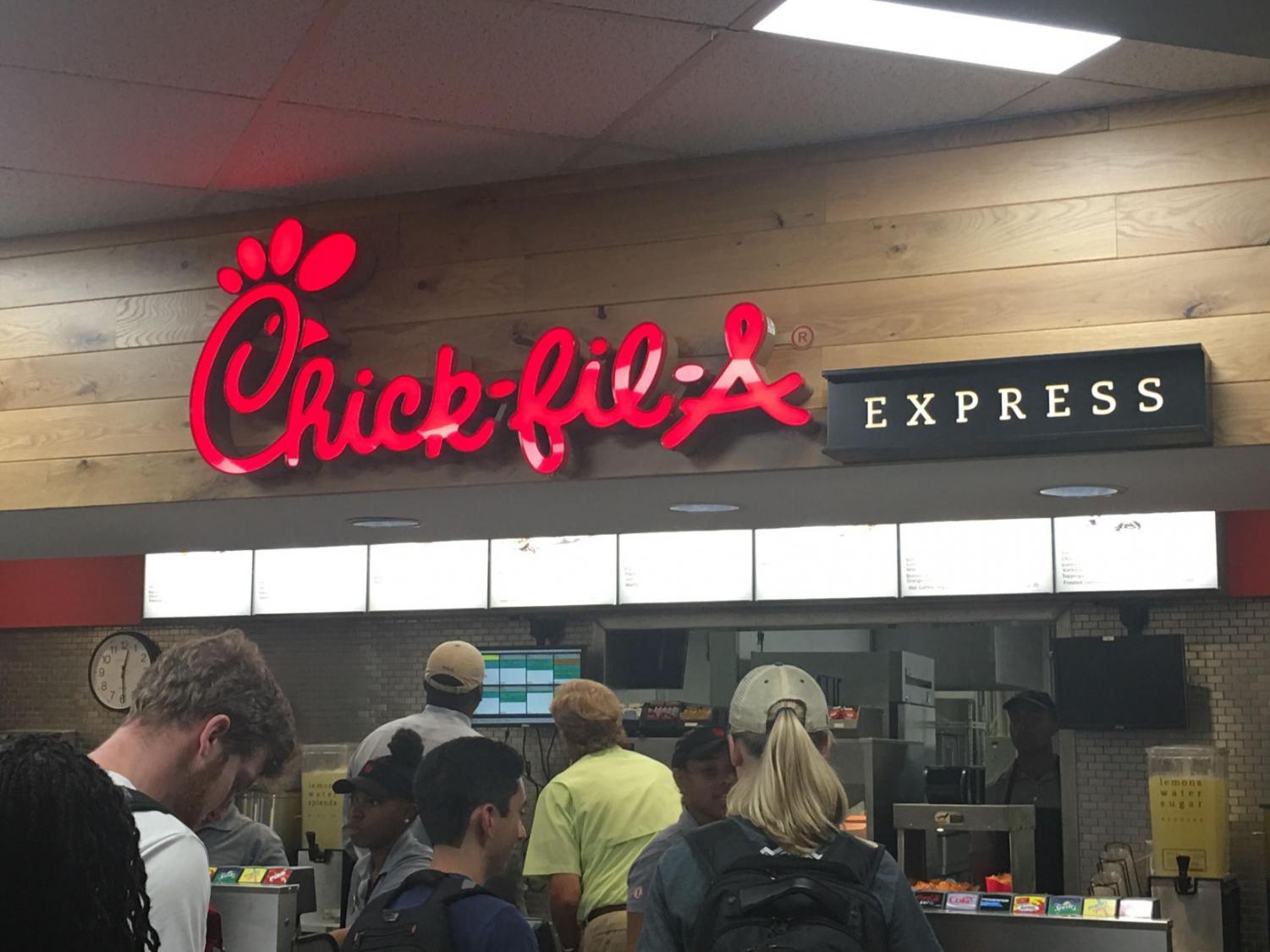 Chick-Fil-A+in+Russell+Union+now+Chick-Fil-A+Express%2C+Starbucks+expanded
