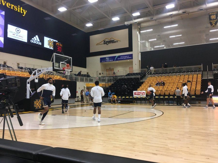 Eagles traveled to Kennesaw to face the KSU Owls as part of their long road trip.  