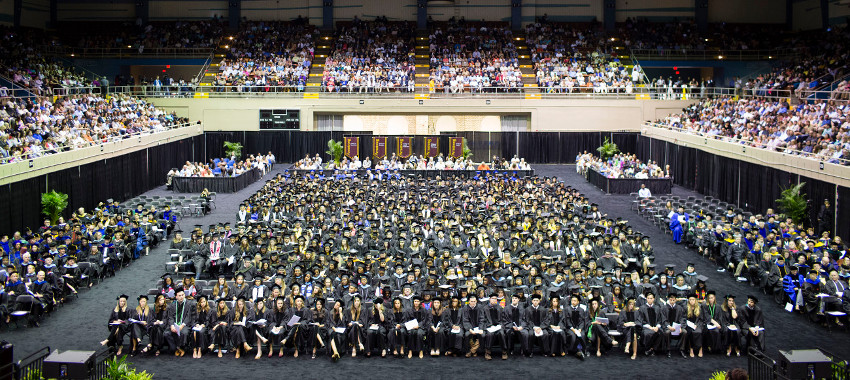 The graduating class of 2017 at the Savannah Civic Center. Armstrong.edu.