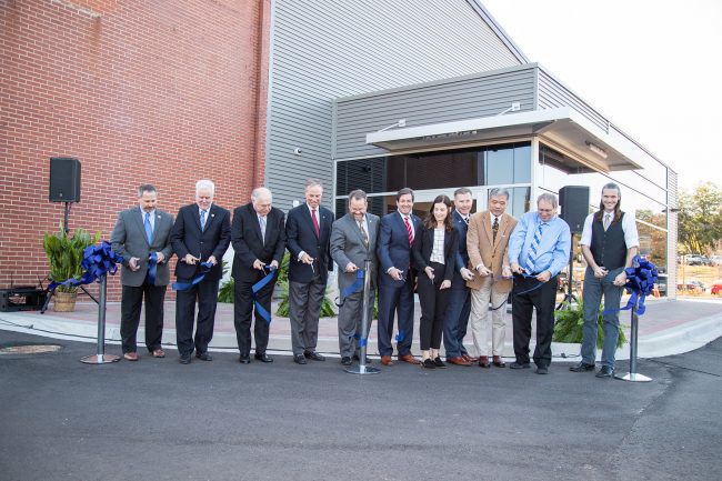 Kinesiology+Research+Laboratories+ribbon+cutting