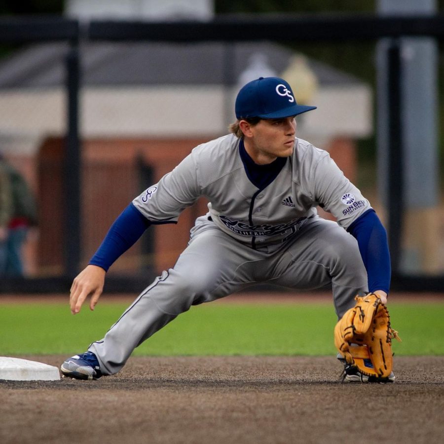 Eagles fall in second midweek matchup against Cougars