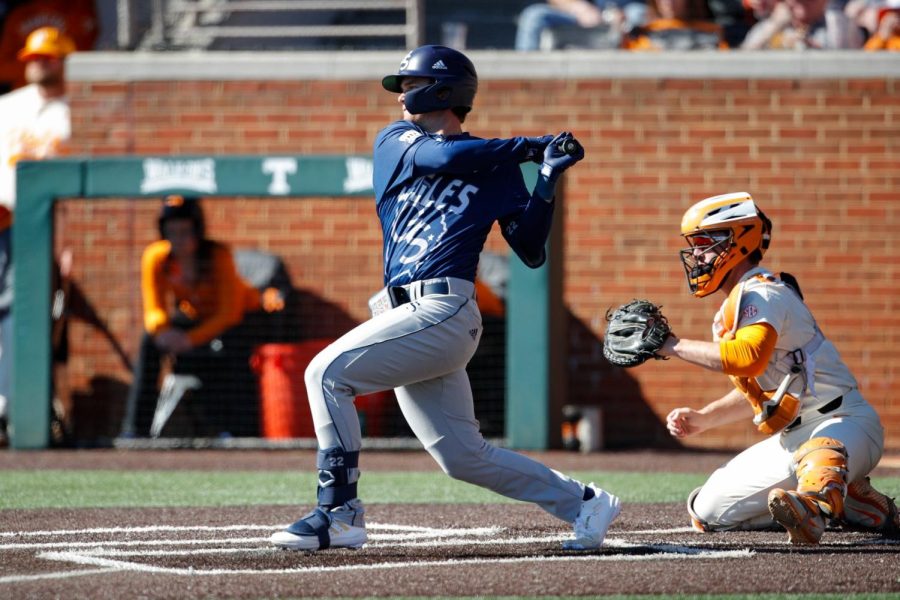 Eagles swept by ranked opponent in season-opening series