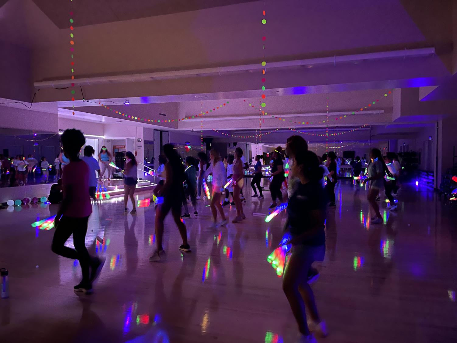 A look into the RAC’s “Glowchella” and what’s to come for group fitness  – The George-Anne Media Group