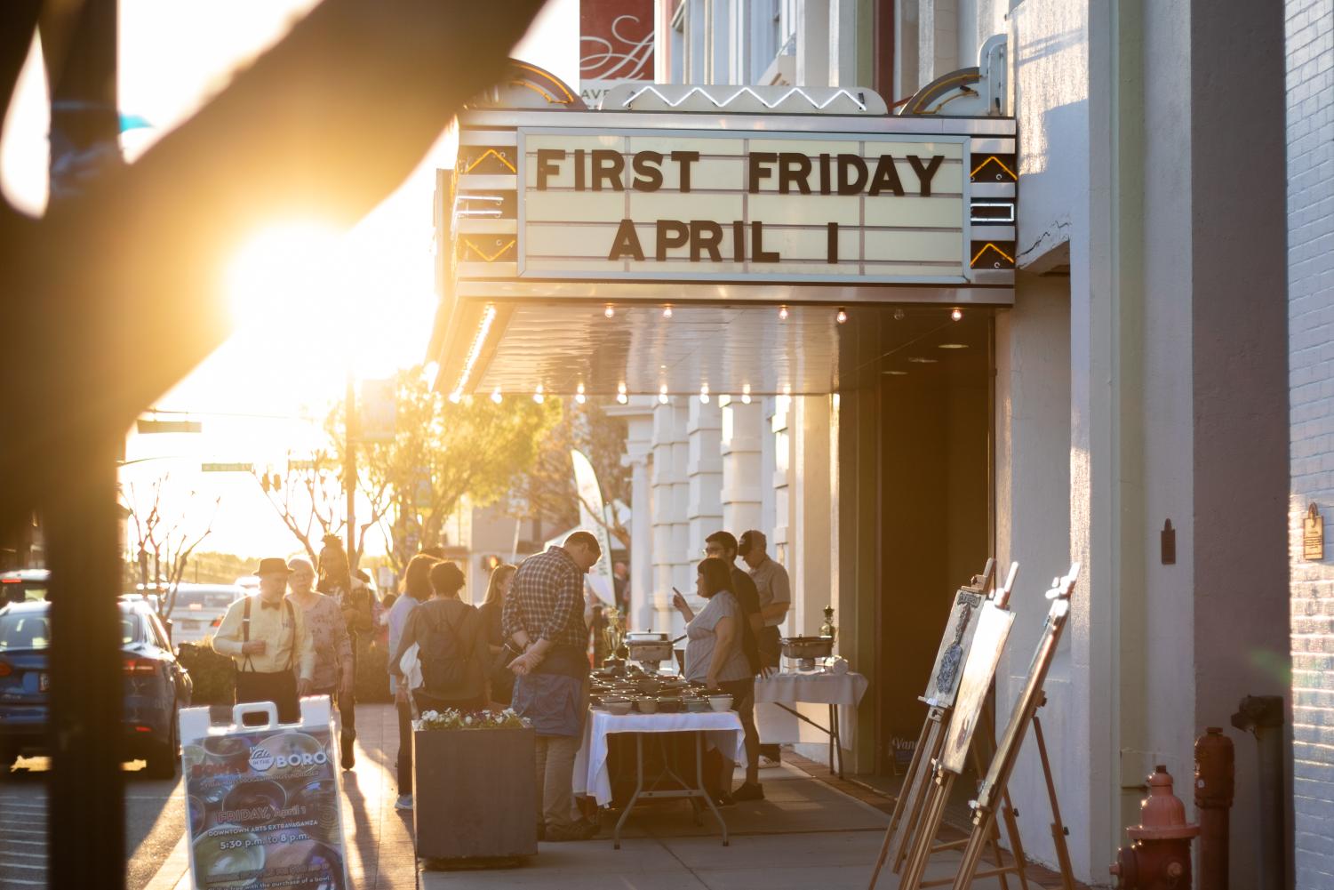 First+Friday+Downtown+Art+Festival