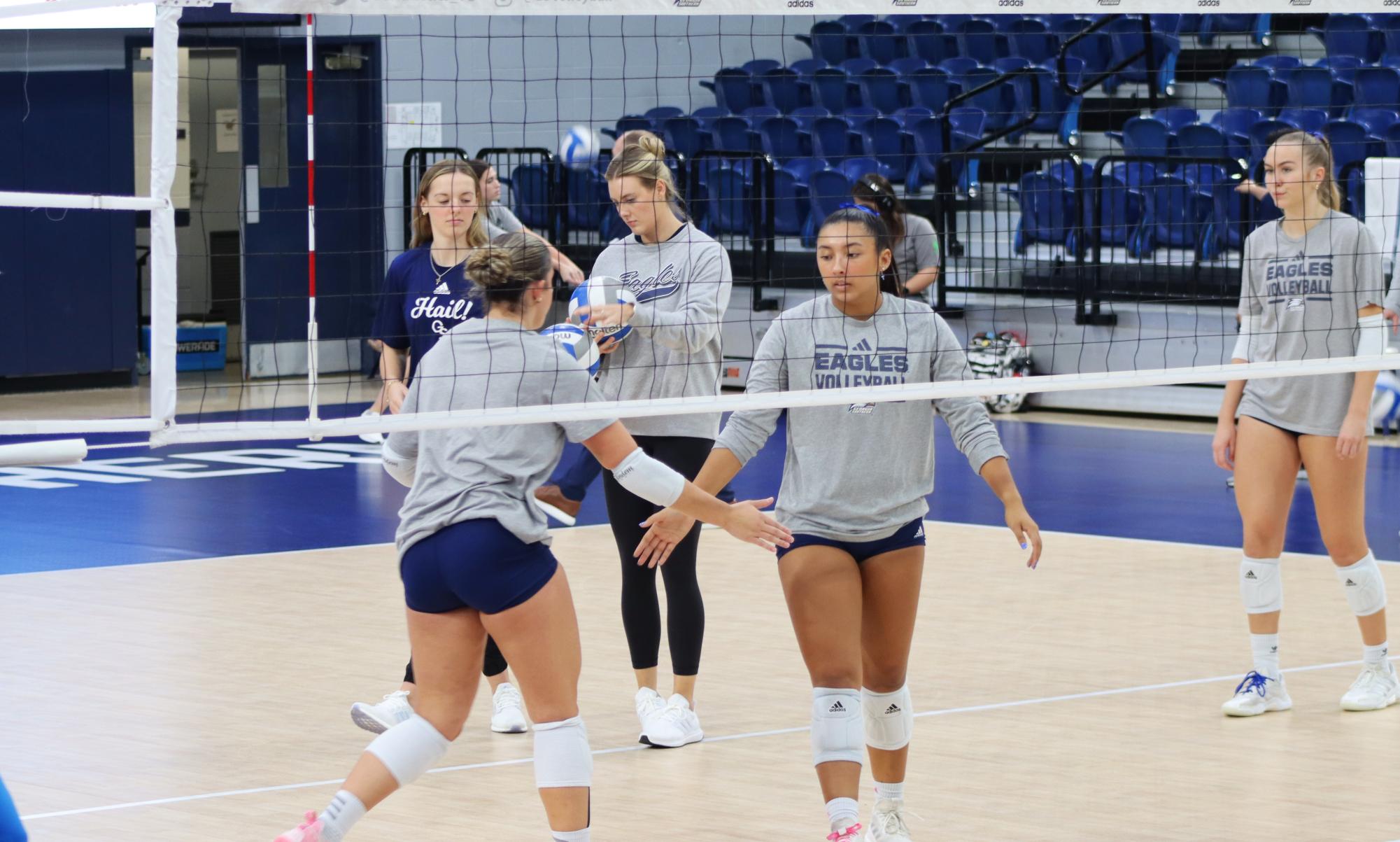 GS Women's Volleyball Defeats Western Carolina