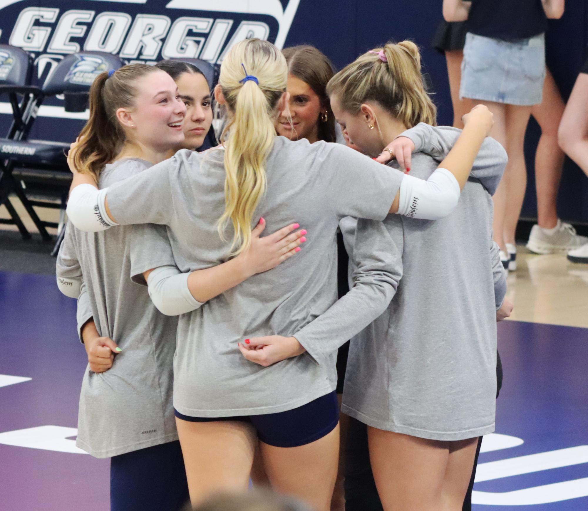 GS Women's Volleyball Defeats Western Carolina