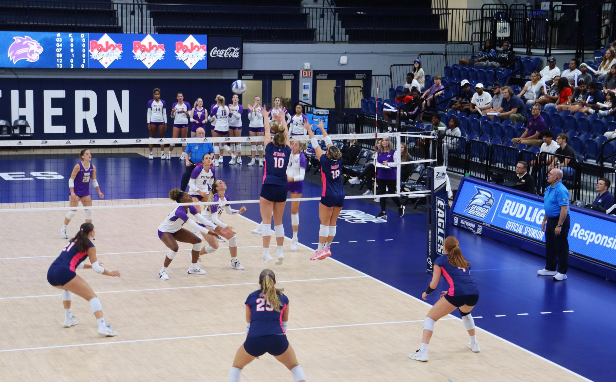 GS Women's Volleyball Defeats Western Carolina