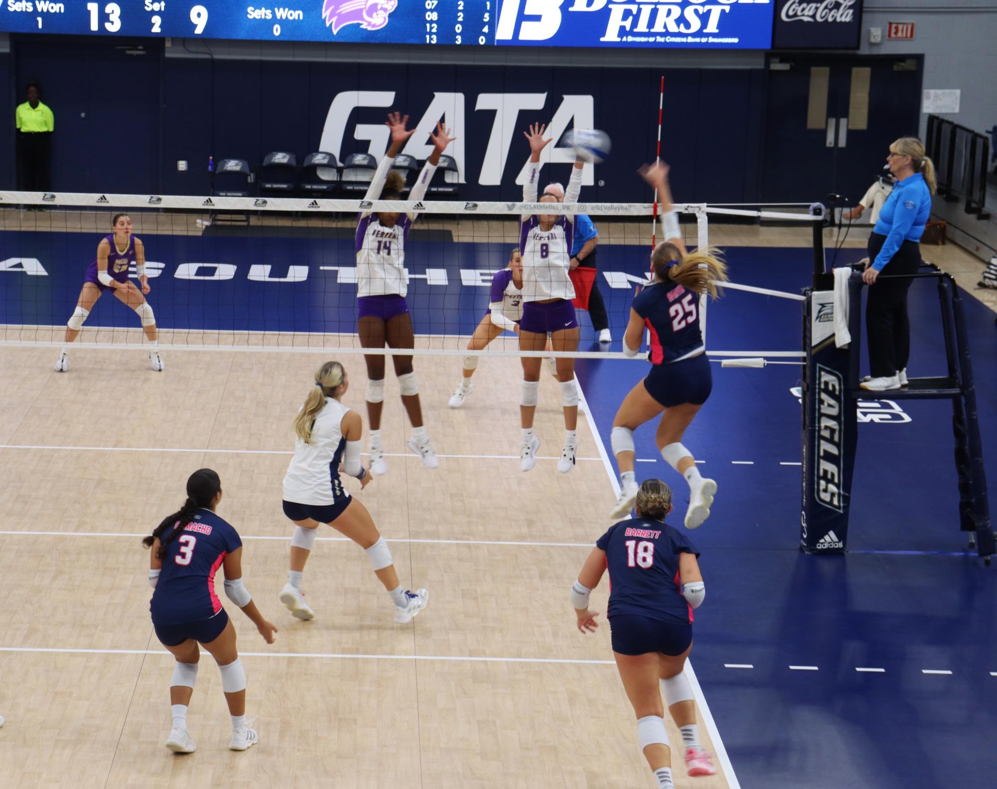 GS Women's Volleyball Defeats Western Carolina