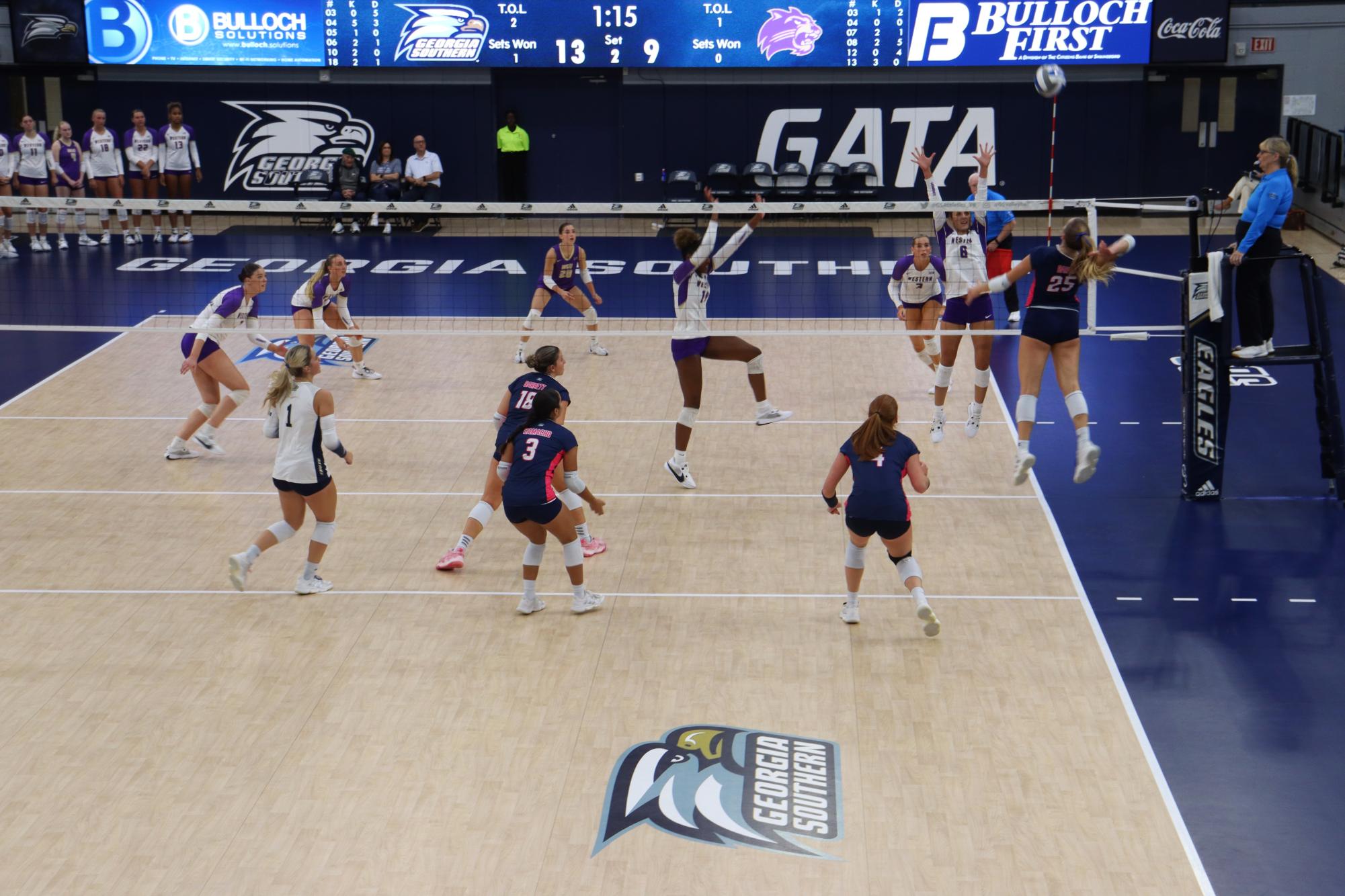 GS Women's Volleyball Defeats Western Carolina