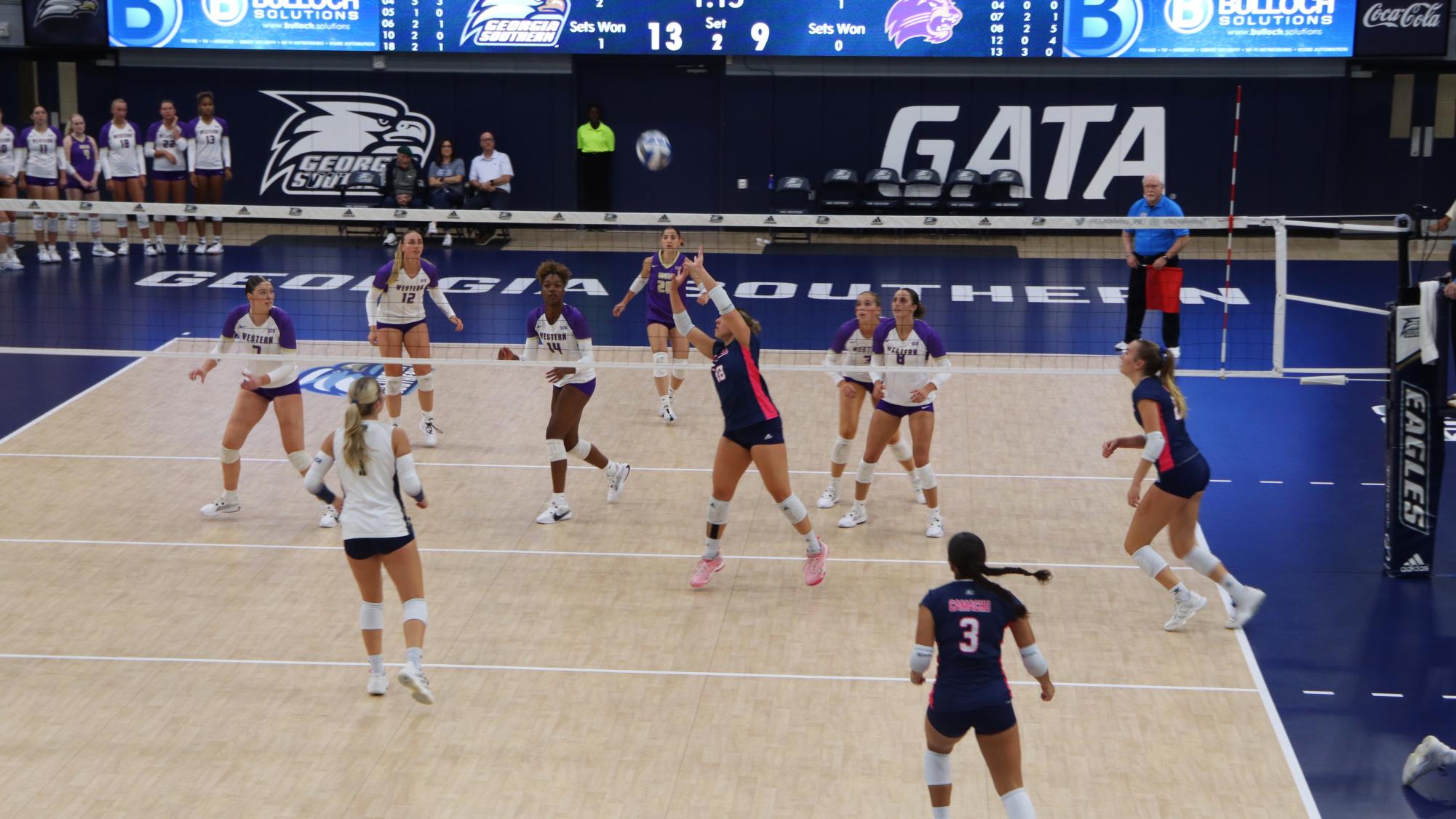 GS Women's Volleyball Defeats Western Carolina