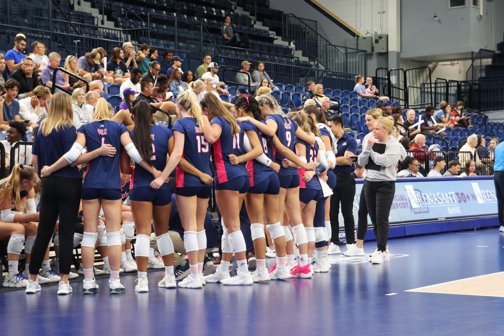 GS Women's Volleyball Defeats Western Carolina