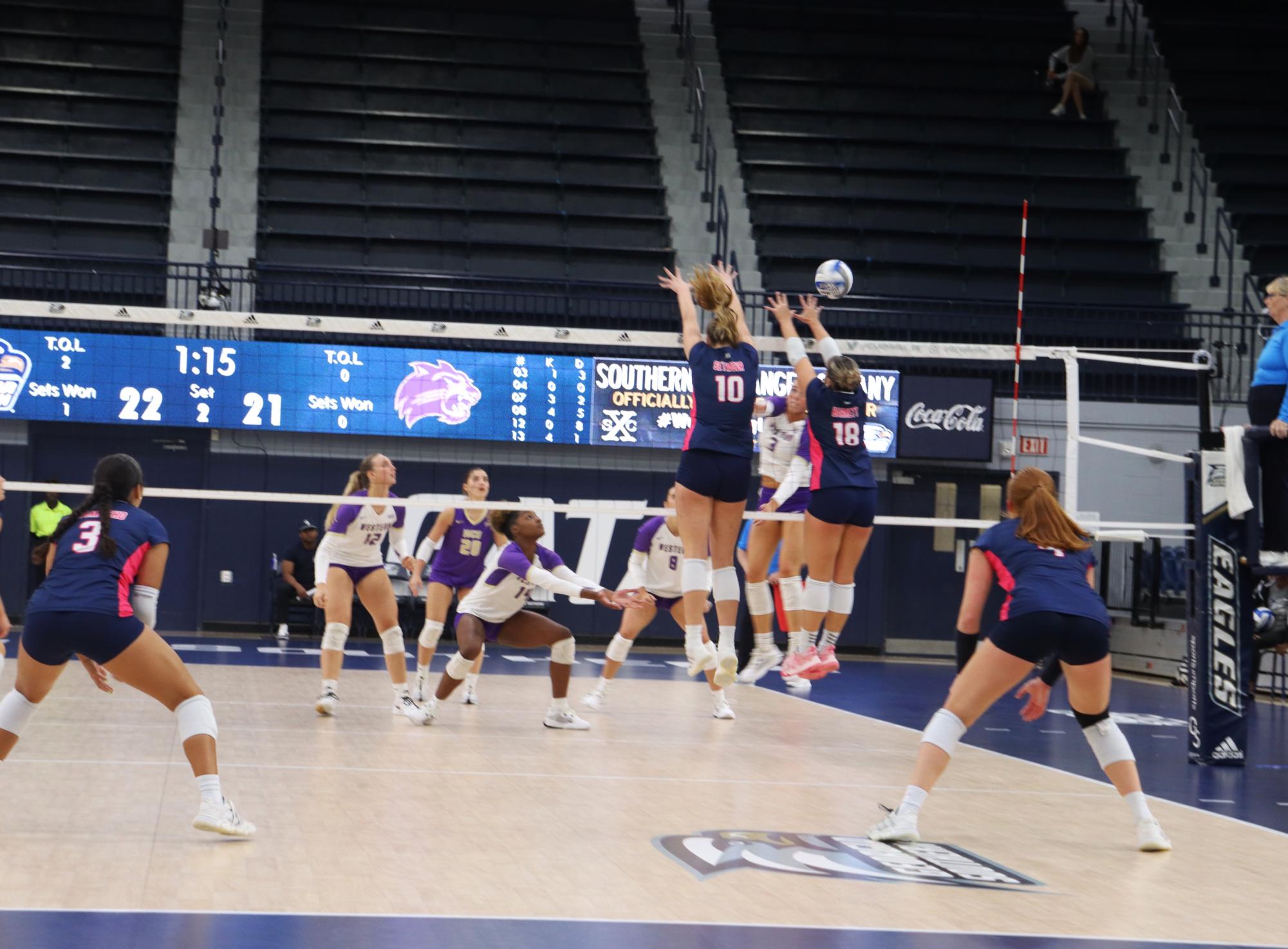 GS Women's Volleyball Defeats Western Carolina