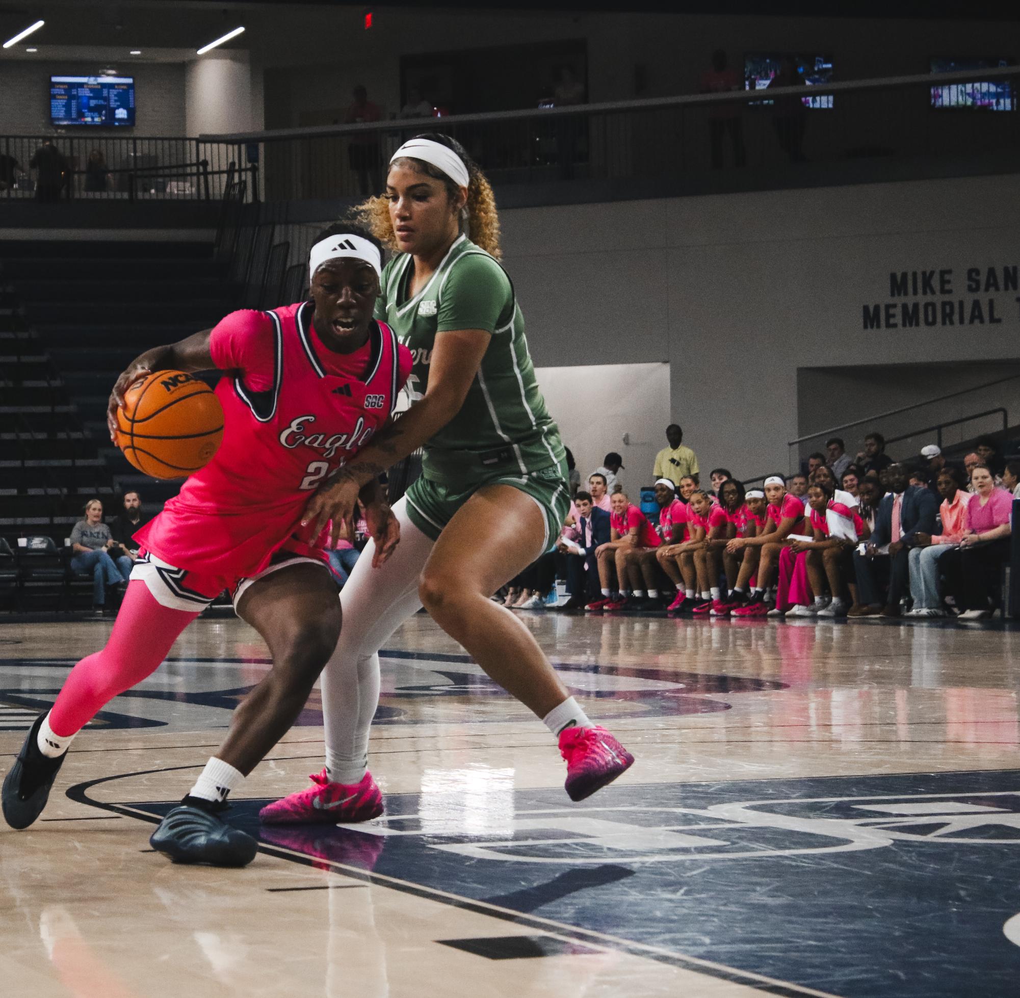 Women's Basketball Secures Milestone Victory Against Marshall